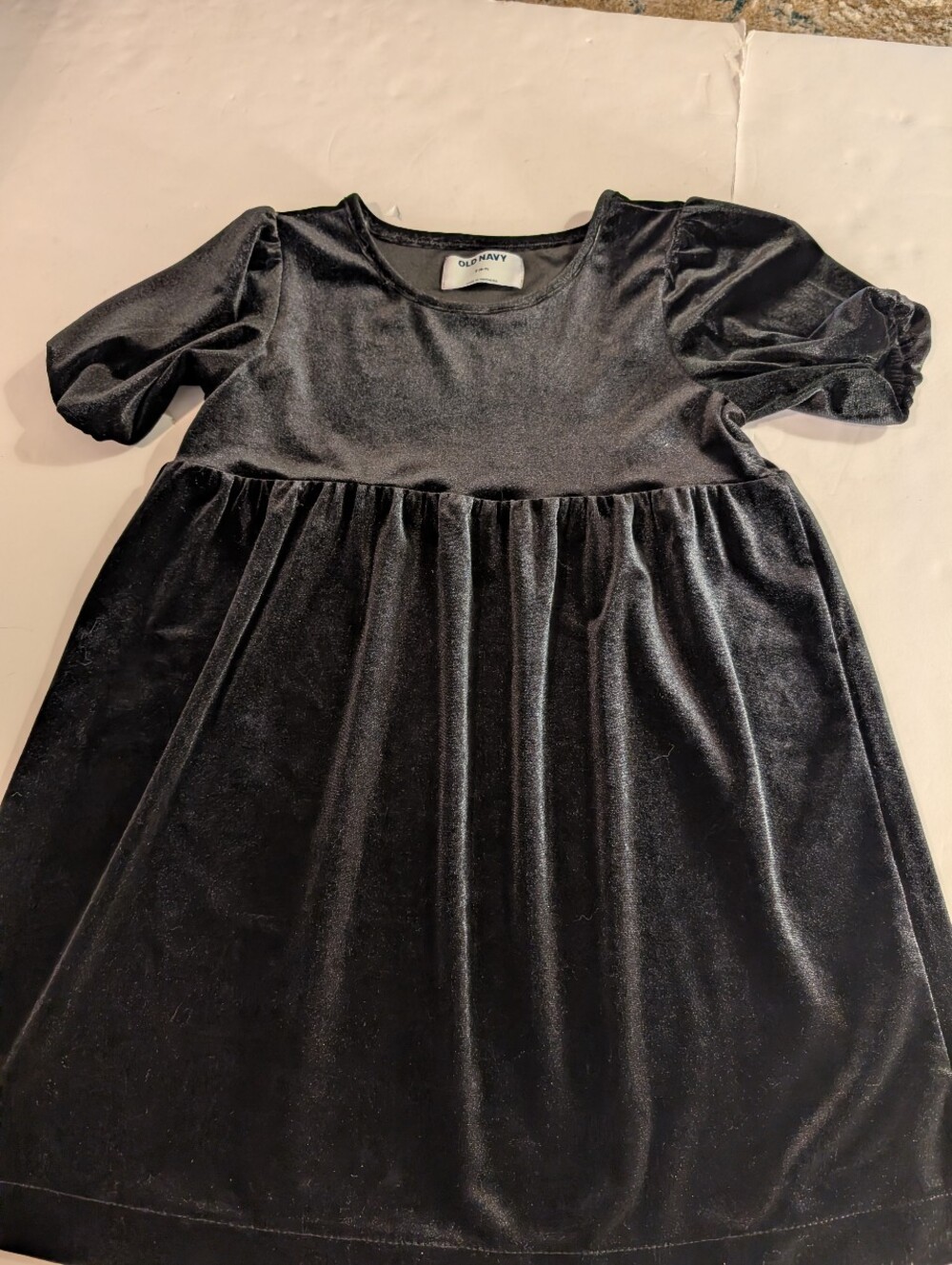 Old Navy Black Velvet Look Puff-Sleeve Kids Dress Sz 6/7